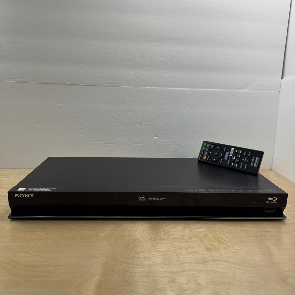 Sony BDP-S570 Blu-ray Disc Player 3D Built-in Wi-Fi WLAN Black with Remote